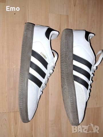 Маратонки найк и адидас