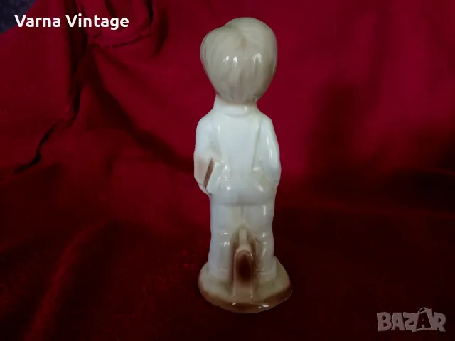 Порцеланова статуетка ученик., снимка 4 - Колекции - 48812158