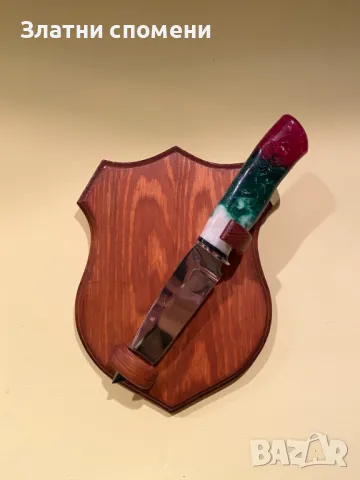 Стенна дървена стойка за нож – Елегантност и Функционалност!, снимка 3 - Ножове - 49280508