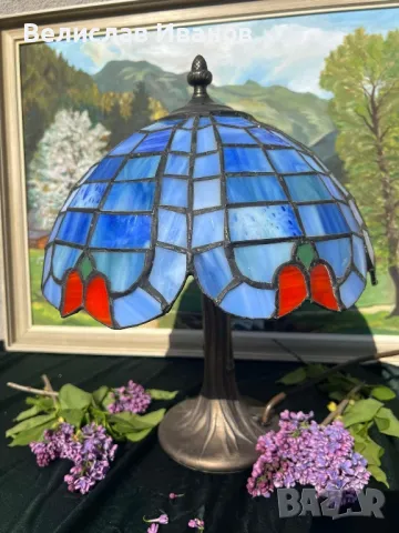 Приказна витражна лампа Tiffany.С маркировка. Отлично състояние. Работеща.