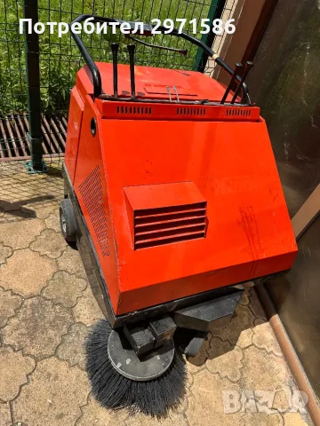 Подопочистващи машини Hako 1050