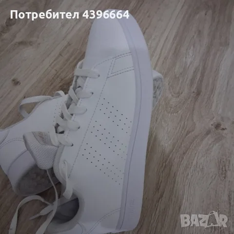 дамски бели обувки на adidas, снимка 4 - Маратонки - 55959853