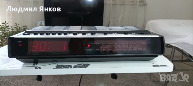 Ретро радио часовник MBO Medel MBO 1800 
