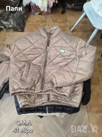 Дамски есенни якета Miu Miu, снимка 6 - Якета - 55782988