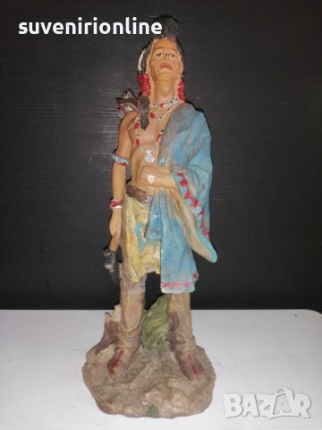 Декоративна статуетка индианец 