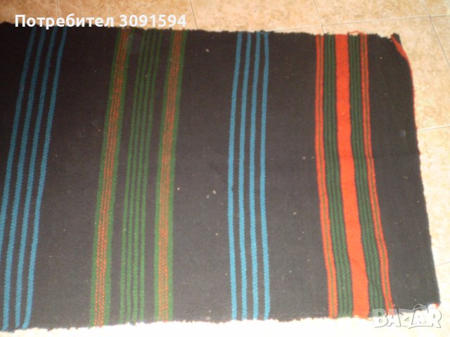 Примитивен ръчно тъкан вълнен килим Червени зелени ивици България , снимка 5 - Антикварни и старинни предмети - 41756161