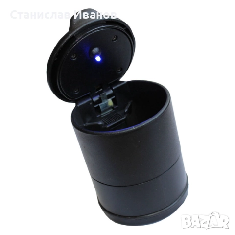 Продавам пепелник за кола