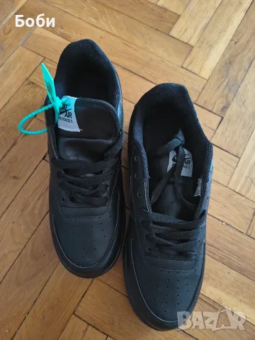 Продавам мъжки маратонки Nike