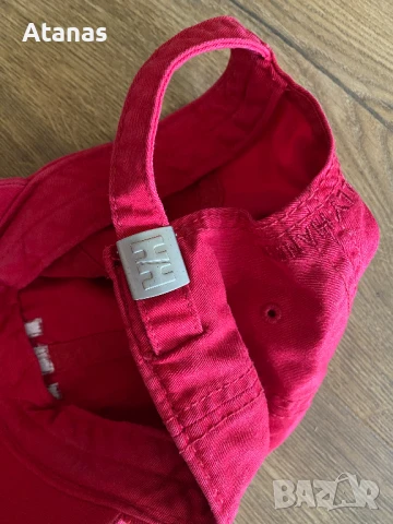 Шапка с козирка Helly Hansen, снимка 2 - Шапки - 51191215