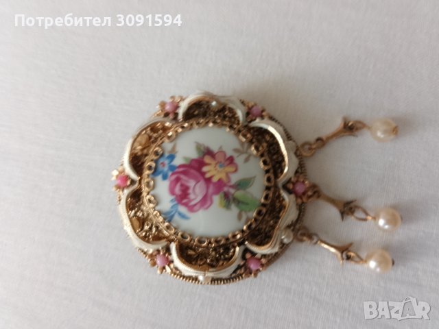  Дамска брошка перли и порцелан, снимка 4 - Антикварни и старинни предмети - 41376517