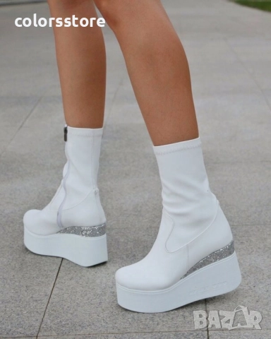 Боти на платформа - бяла кожа с бронз брокат - 121K 
