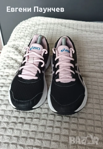 Дамски маратонки Asics размер 36 в черно и розово , снимка 2 - Маратонки - 53470474