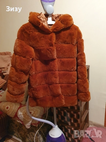 Кафяво пухено палто Л размер 