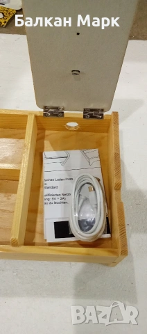 Дървен органайзер за бюро с безконтактно зарядно
за телефон , снимка 2 - Други - 53244289