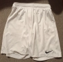 Къси гащи Nike размер s , снимка 3