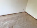 Шпакловка  и  боядисване  на  стени  : Лакиране на подове / и други  дървени  повърхности  ., снимка 13