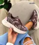 Дамски маратонки Guess кафяво с розово, снимка 1
