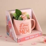 Подаръчна комплект с чаша  - Най-добрата майка и букетче от изкуствени цветя в кутия, снимка 3