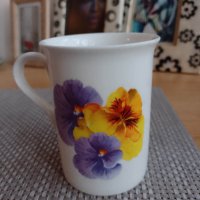 чаша за кафе на цветя от Португалия, снимка 1 - Чаши - 39659889