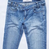 Италиански дамски дънки Jossi Jeans, снимка 9 - Дънки - 36027603