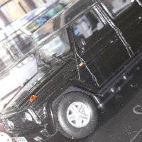 Mercedes -Benz G 300 1993.Black metallic. Top rare  model. IXO/DEAGOSTINI., снимка 18 - Колекции - 41334269