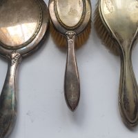 Стари посребрени две четки и огледало, снимка 8 - Антикварни и старинни предмети - 41067802