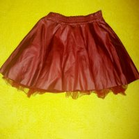 Кожена пола и блуза , снимка 2 - Детски рокли и поли - 42380399