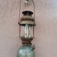 Стар бензинов фенер-лампа