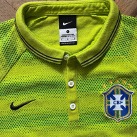 Спортна Тениска Nike Бразилия, снимка 2 - Спортни дрехи, екипи - 44635233