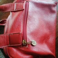 Червена дамска чанта с три отделни прегради, снимка 5 - Чанти - 41245597