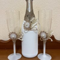 Комплект ритуални чаши с бутилка, снимка 2 - Сватбени аксесоари - 44452284