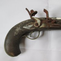 Пистолет декорация, снимка 2 - Антикварни и старинни предмети - 40723545