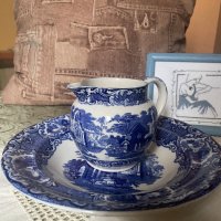 Над 100 годишни чиния и каничка /Синя магия за дълголетие, снимка 1 - Антикварни и старинни предмети - 44287339