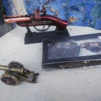 Три запалки 2 пистолета и едно оръдие, снимка 1 - Други ценни предмети - 42273170