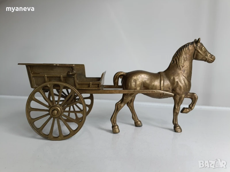 Vintage, бронзов кон с каруца от Англия. , снимка 1