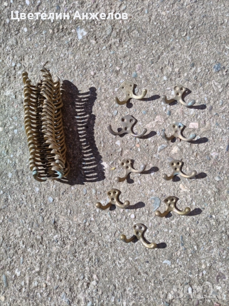 Бронзови закачалки , снимка 1