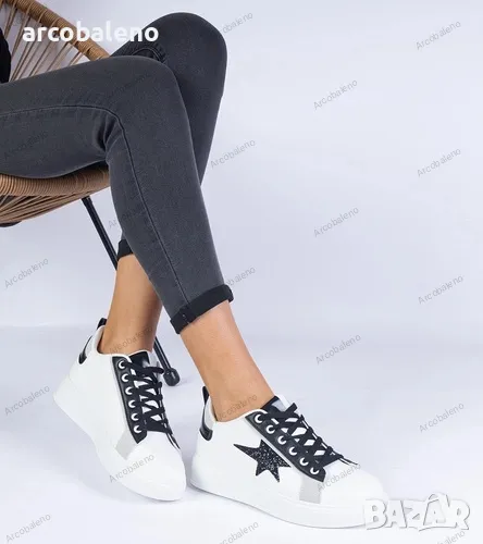 Дамски ниски кецове, украсени с блестяща звезда от Morans, снимка 1