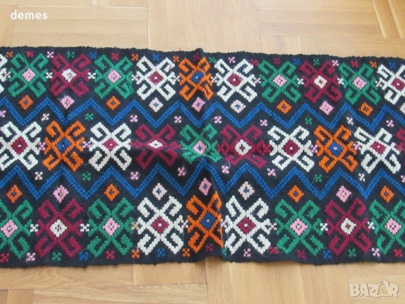 Ръчно изработена с вълнени конци възглавница от 30-те г.ХХ в, снимка 1