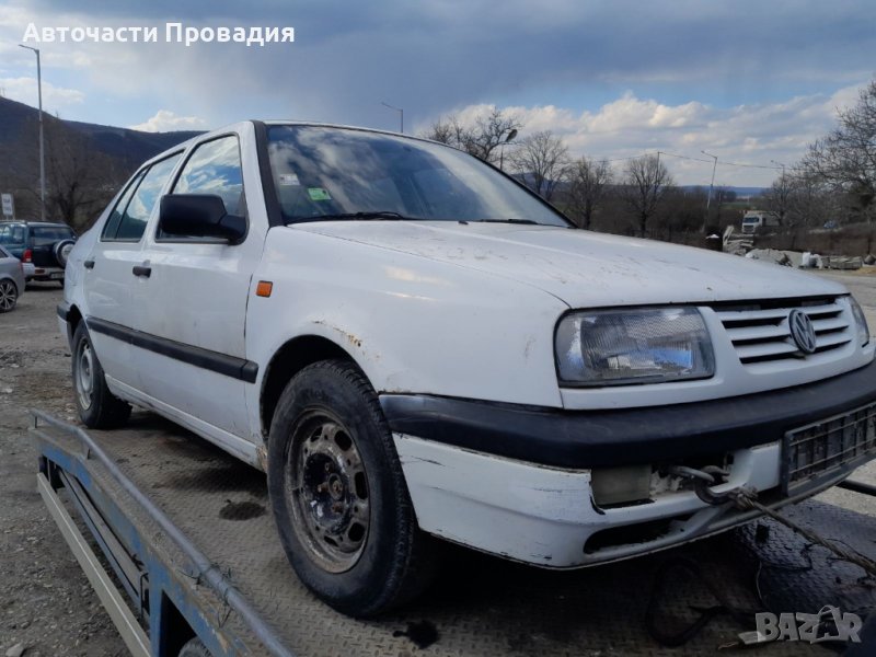 Фолксваген Венто 1,8 mi, 94 г на части, снимка 1