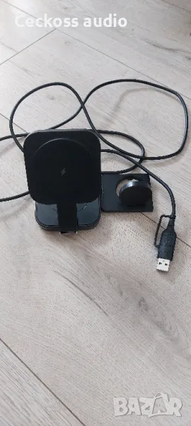 Безжично зарядно устройство 3 в 1 за Apple устройства Iphone, Ipad, AirPods, снимка 1