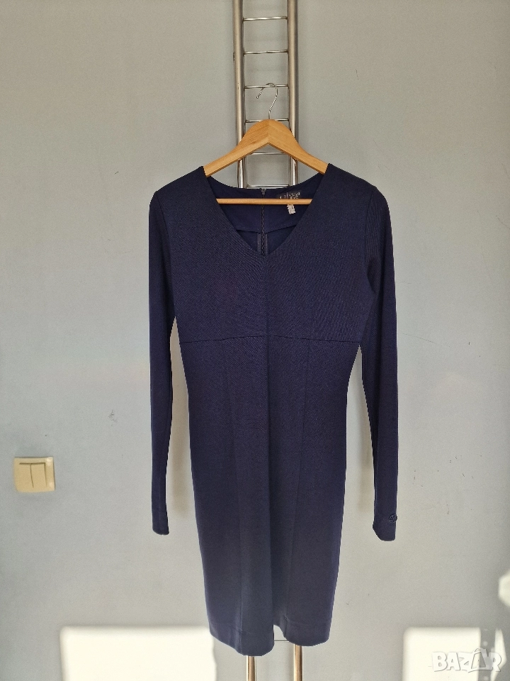 Страхотна дамска рокля ARMANI JEANS размер M/ L , снимка 1
