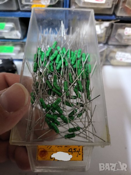 резистор, съпротивление TESLA, резистори, съпротивление - 4,2 килоома 0,5 вата  - 0,5 %, снимка 1