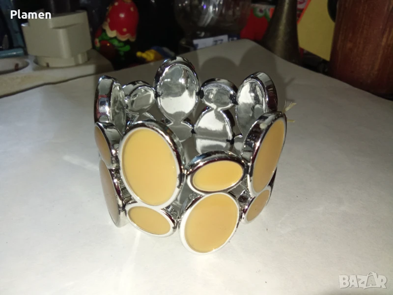 Пластмасова гривна на ластик , снимка 1