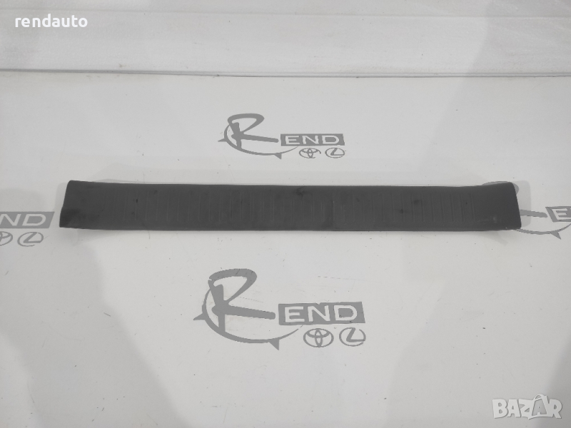 Предна дясна кора праг за Toyota Avensis Verso 2001-2009 67913-44020 , снимка 1