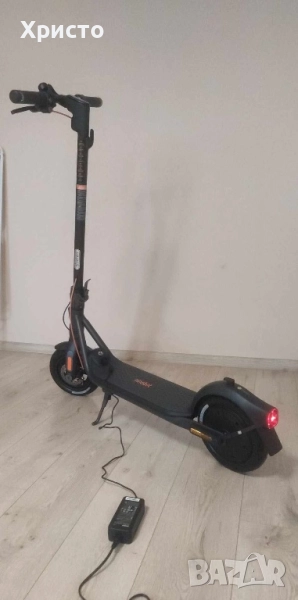 Продавам електрическа тротинетка Segway Kick Scooter F2 E Pro , снимка 1