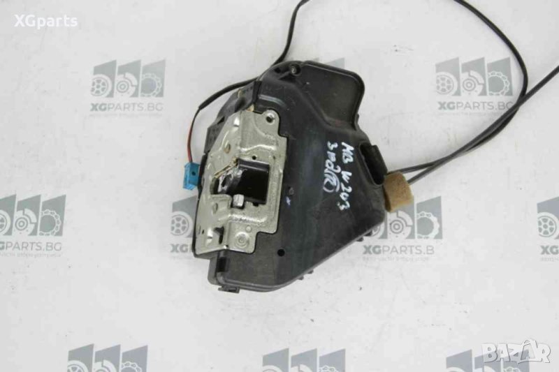 Брава врата задна дясна за Mercedes C-class W203 (2000-2007), снимка 1