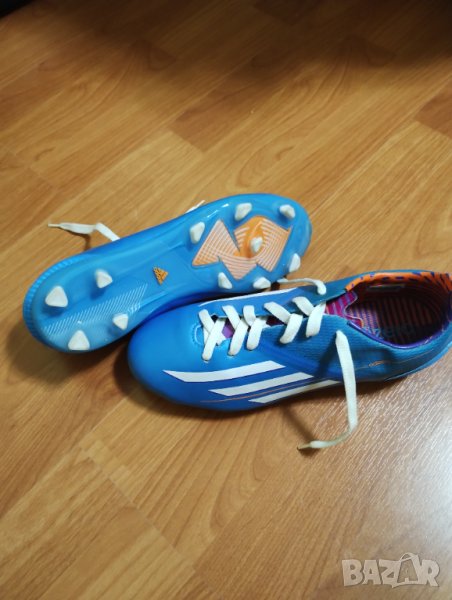 Детски футболни обувки "Adidas", снимка 1