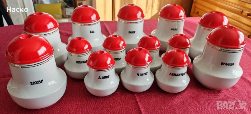 Порцеланови буркани за подправки, снимка 1