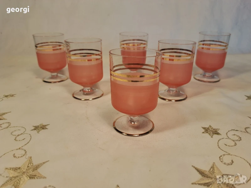 ретро стъклени чаши за ракия със златен кант и цветно стъкло   26/1, снимка 1