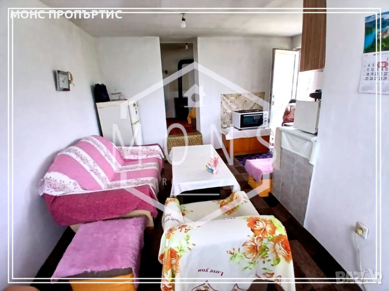 Двуетажна къща с двор в гр. Габрово, кв. Велчевци., снимка 1